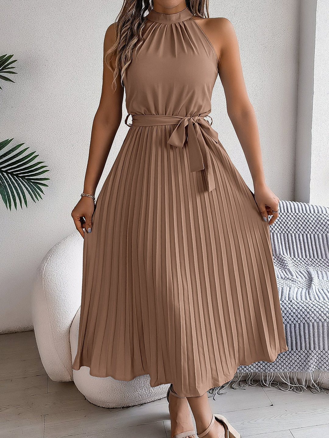 Kelina - Pleated Waist Retro Dress